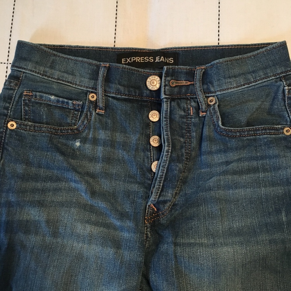 Express Jeans - Picture 2 of 3